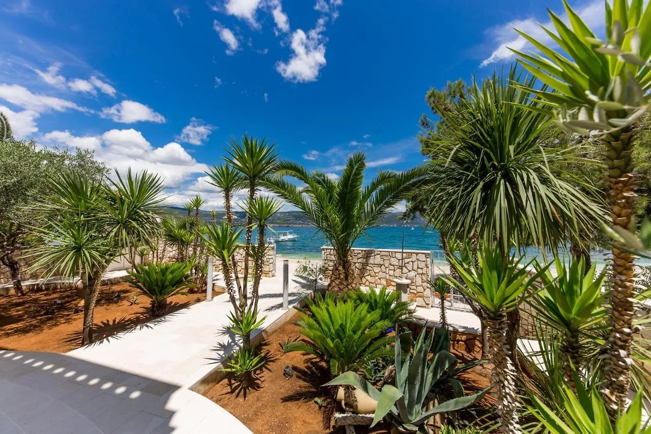 Luxury Beachfront Apartments Matista Trogir Kroatië