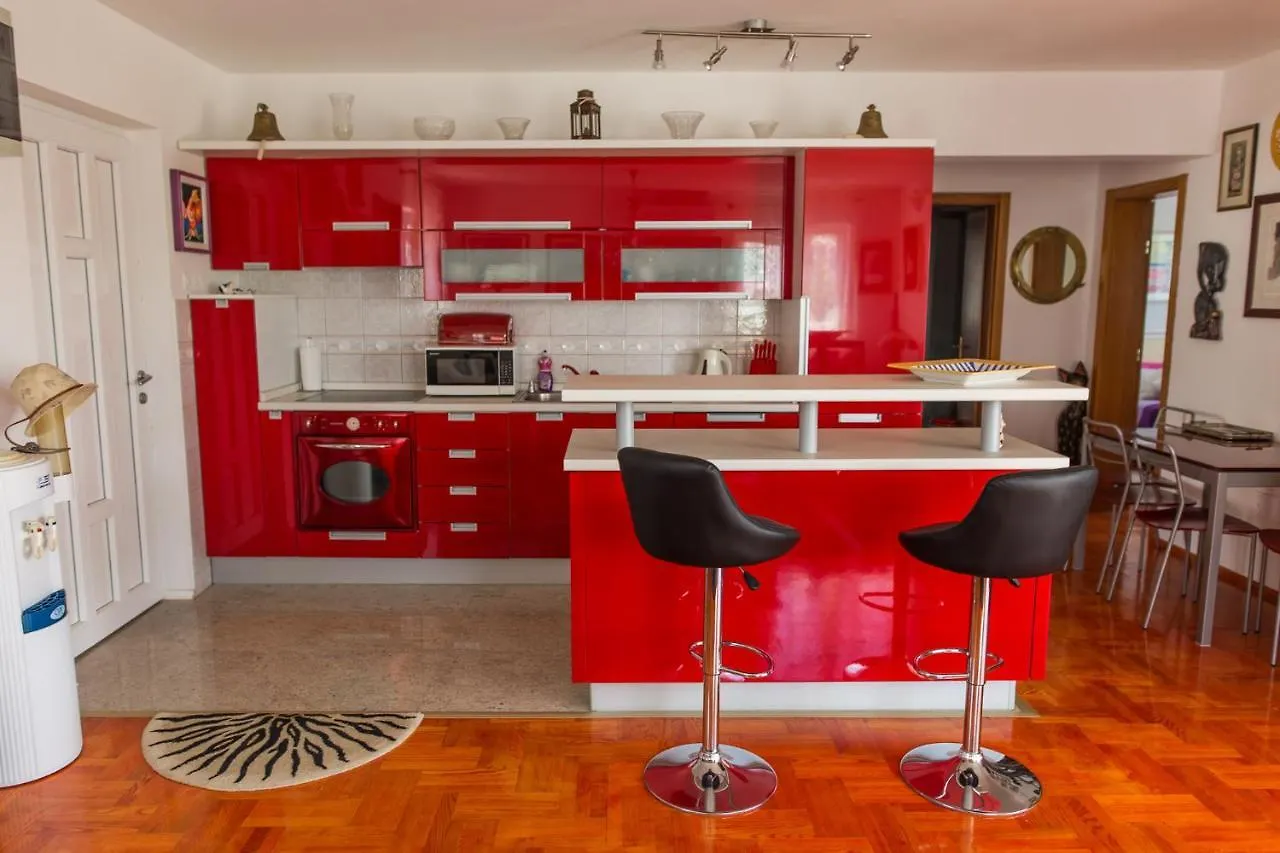 Guest house Luxury Beachfront Apartments Matista Trogir Croatia