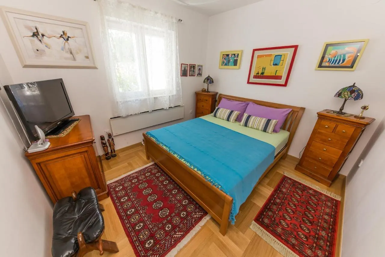 Luxury Beachfront Apartments Matista Trogir Guest house